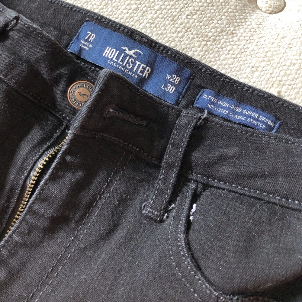 BLACK ULTRA HIGH RISE SUPER SKINNY JEANS SIZE 7R💫